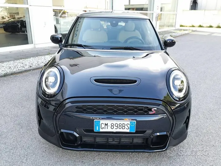 Mini Cooper S 2023 photo 4