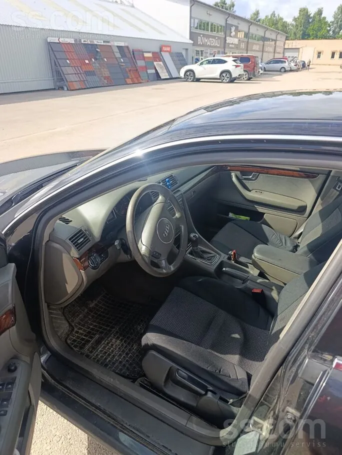 Audi A4 2004 photo 4