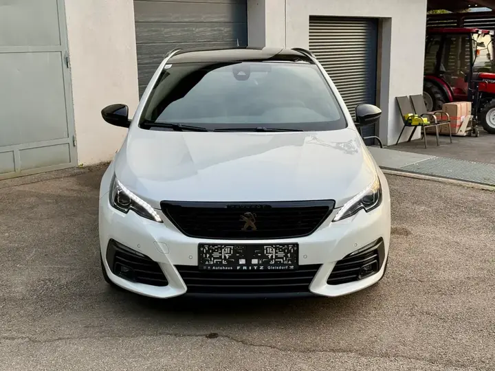 Peugeot 308 2019 photo 3