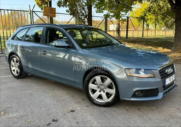 Audi A4 2011 photo 5