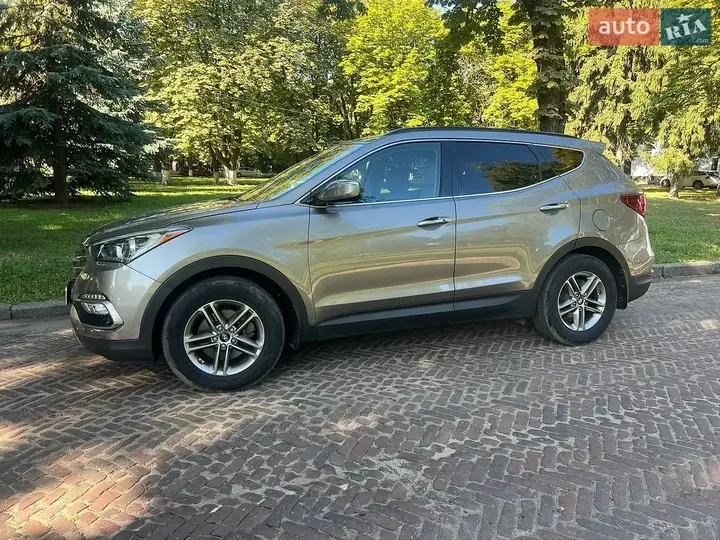 Hyundai Santa Fe 2017 photo 2