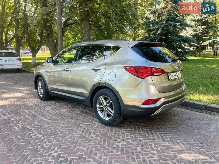 Hyundai Santa Fe 2017 photo 5