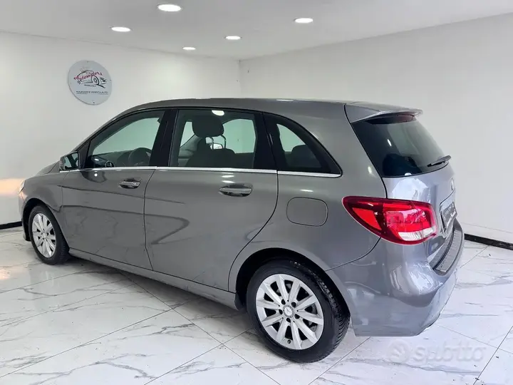 Mercedes-Benz B 180 2016 photo 5