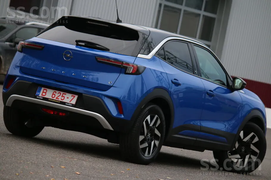 Opel Mokka-E 2021 photo 2