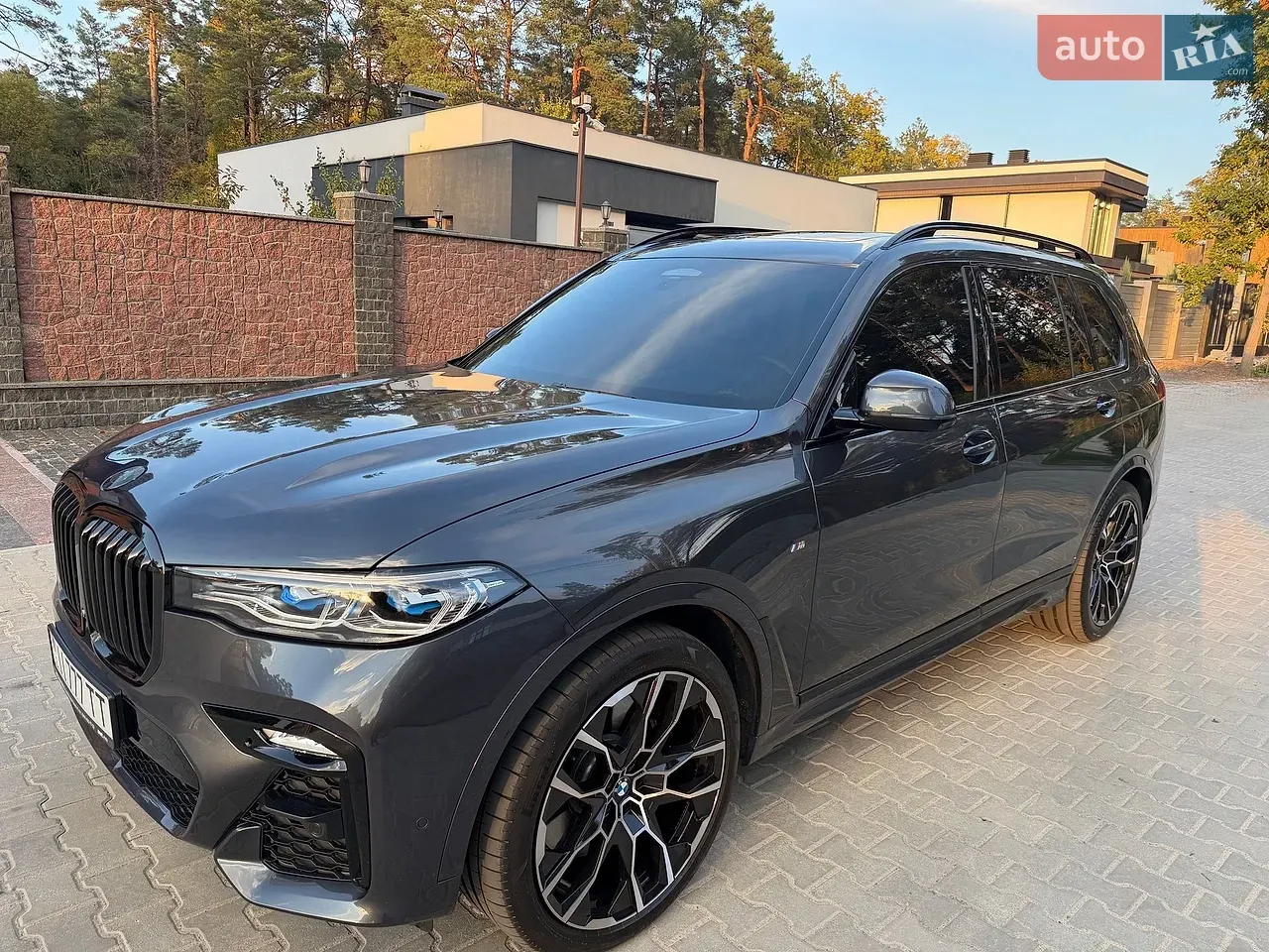 BMW X7