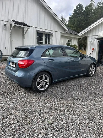 Mercedes-Benz A180 2014 photo 5