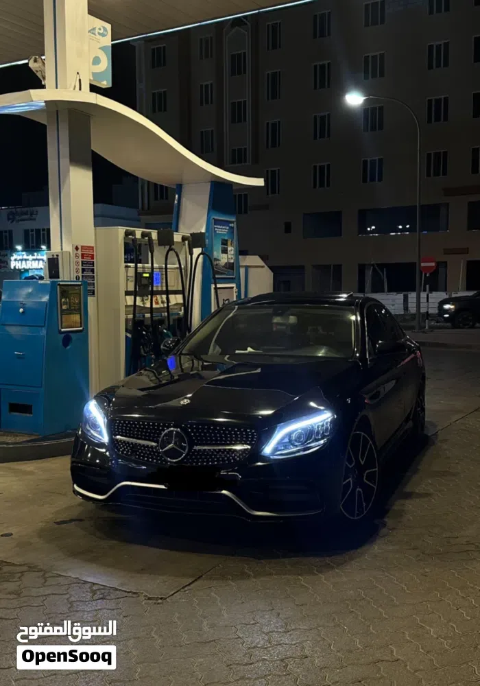 Mercedes-Benz C-Class 2018 photo 2