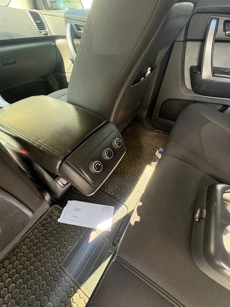GMC Acadia 2010 photo 5