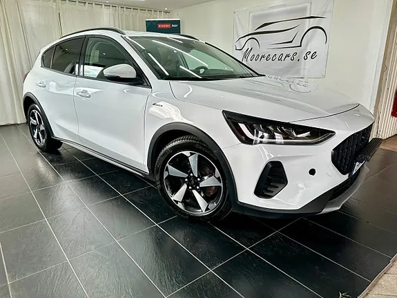 Ford Focus 2023 photo 2