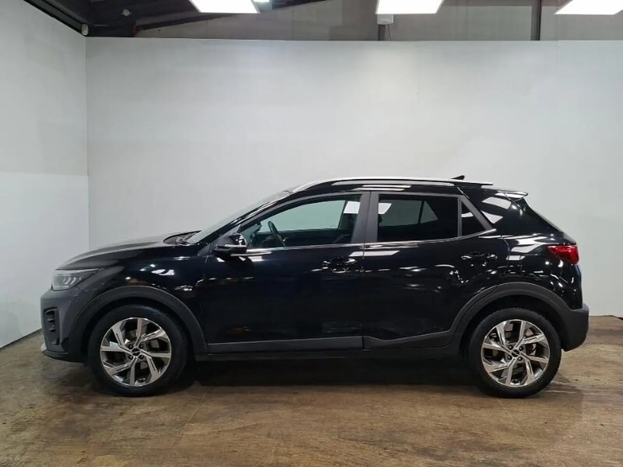 Kia Stonic 2023 photo 4