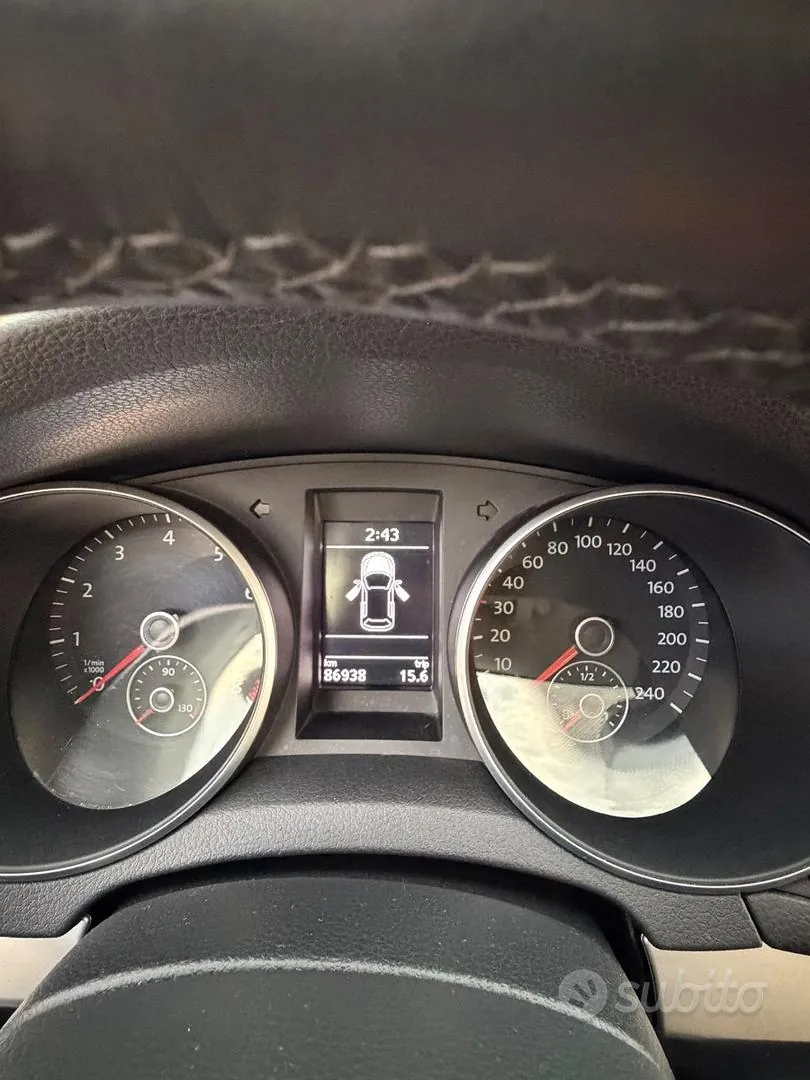 Volkswagen Golf 2011 photo 5