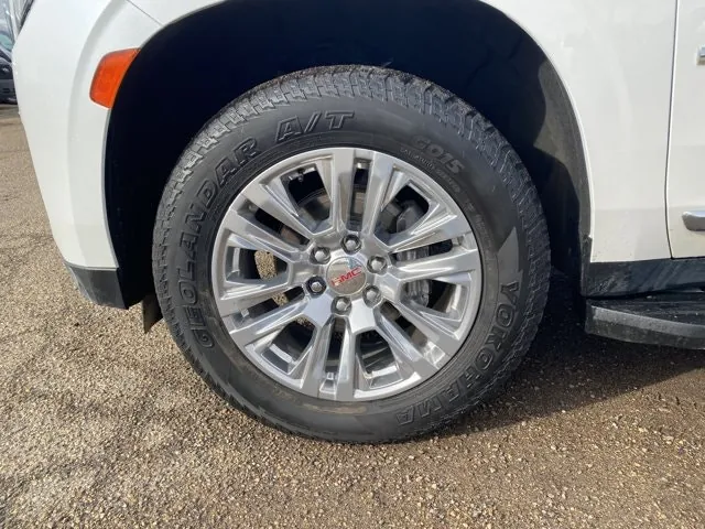 GMC Yukon 2023 photo 3