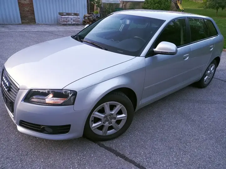 Audi A3 2009 photo 2
