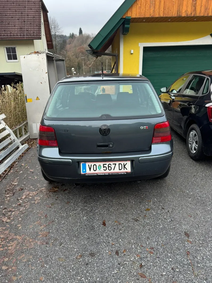 Volkswagen Golf 1999 photo 2