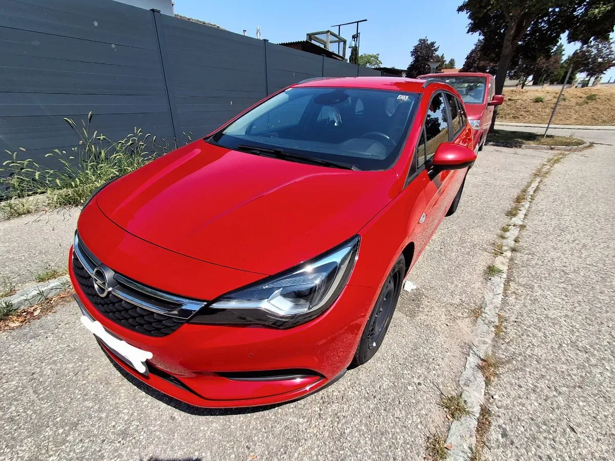 Opel Astra 2019 photo 2