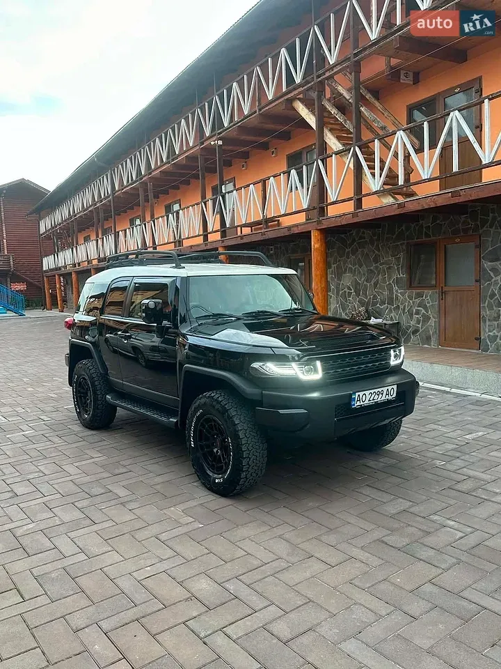 Toyota Fj Cruiser 2013 photo 2