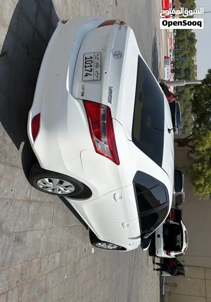 Toyota Yaris 2017 photo 3
