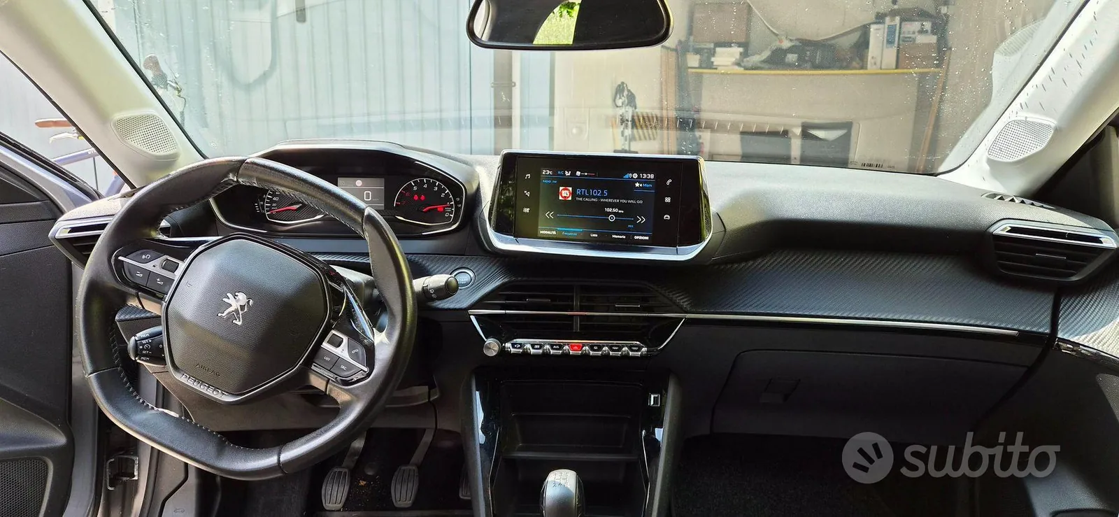 Peugeot 208 2019 photo 4