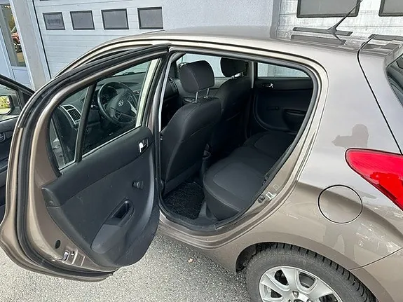 Hyundai I20 2013 photo 5