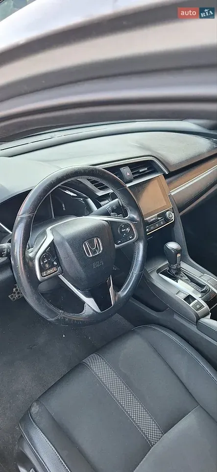Honda Civic 2019 photo 5