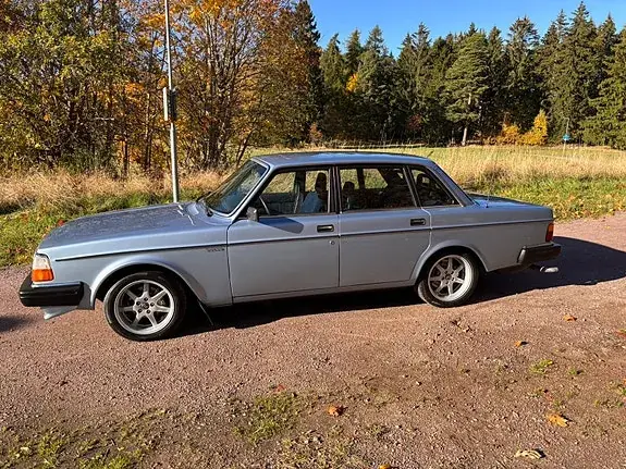 Volvo 244