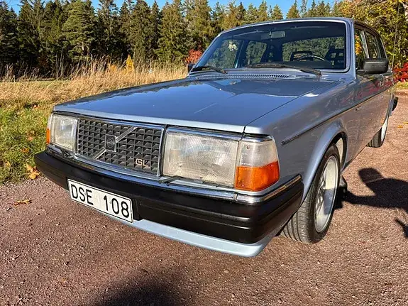 Volvo 244 1982 photo 2