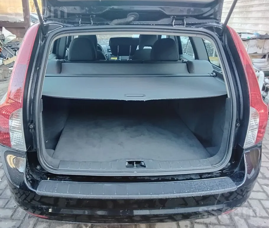 Volvo V50 2012 photo 4