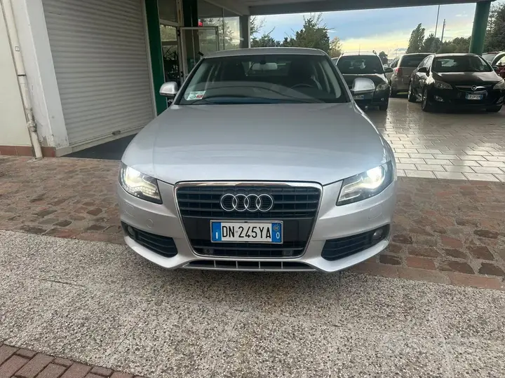 Audi A4 2008 photo 2