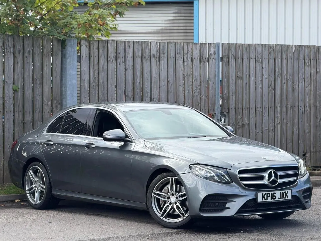 Mercedes-Benz E-Class 2016 photo 2