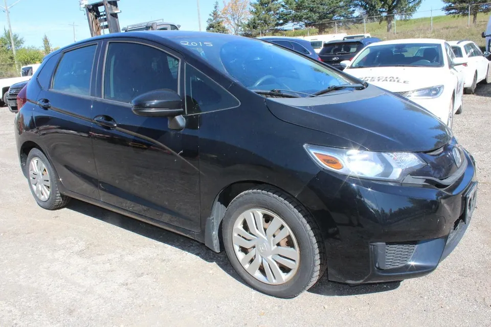 Honda Fit 2015 photo 2