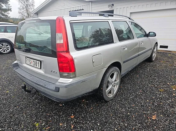 Volvo V70 2001 photo 3