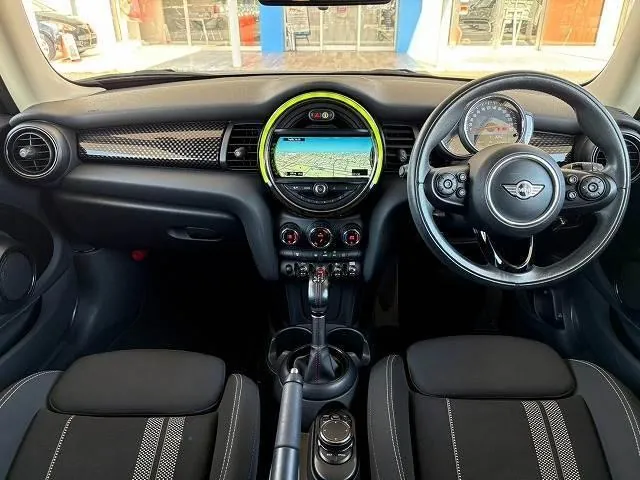 Mini Cooper Sd 2018 photo 2