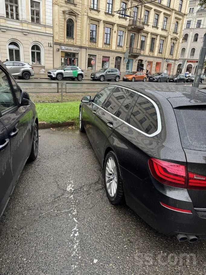 BMW 530 2013 photo 4