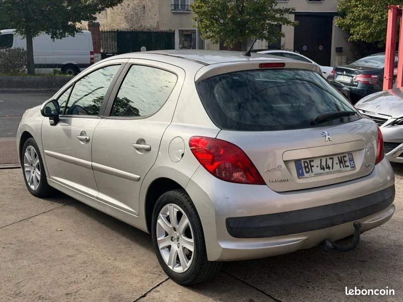 Peugeot 207 2006 photo 4