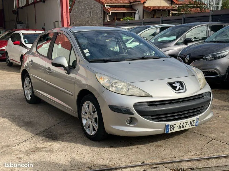Peugeot 207 2006 photo 2