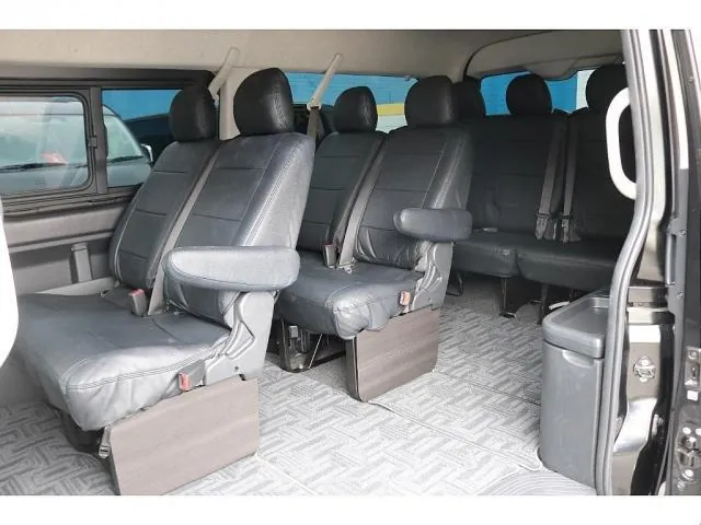 Toyota Hiace Wagon 2024 photo 4