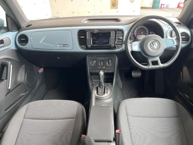 Volkswagen Beetle 2015 photo 2