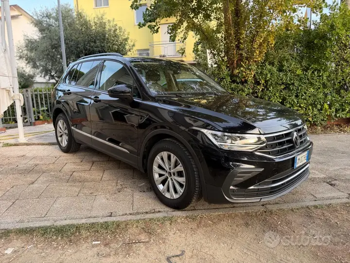 Volkswagen Tiguan 2023 photo 2
