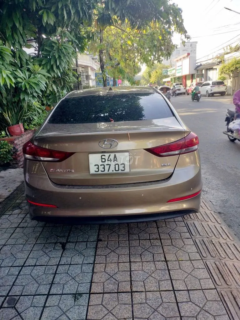 Hyundai Elantra 2017 photo 2