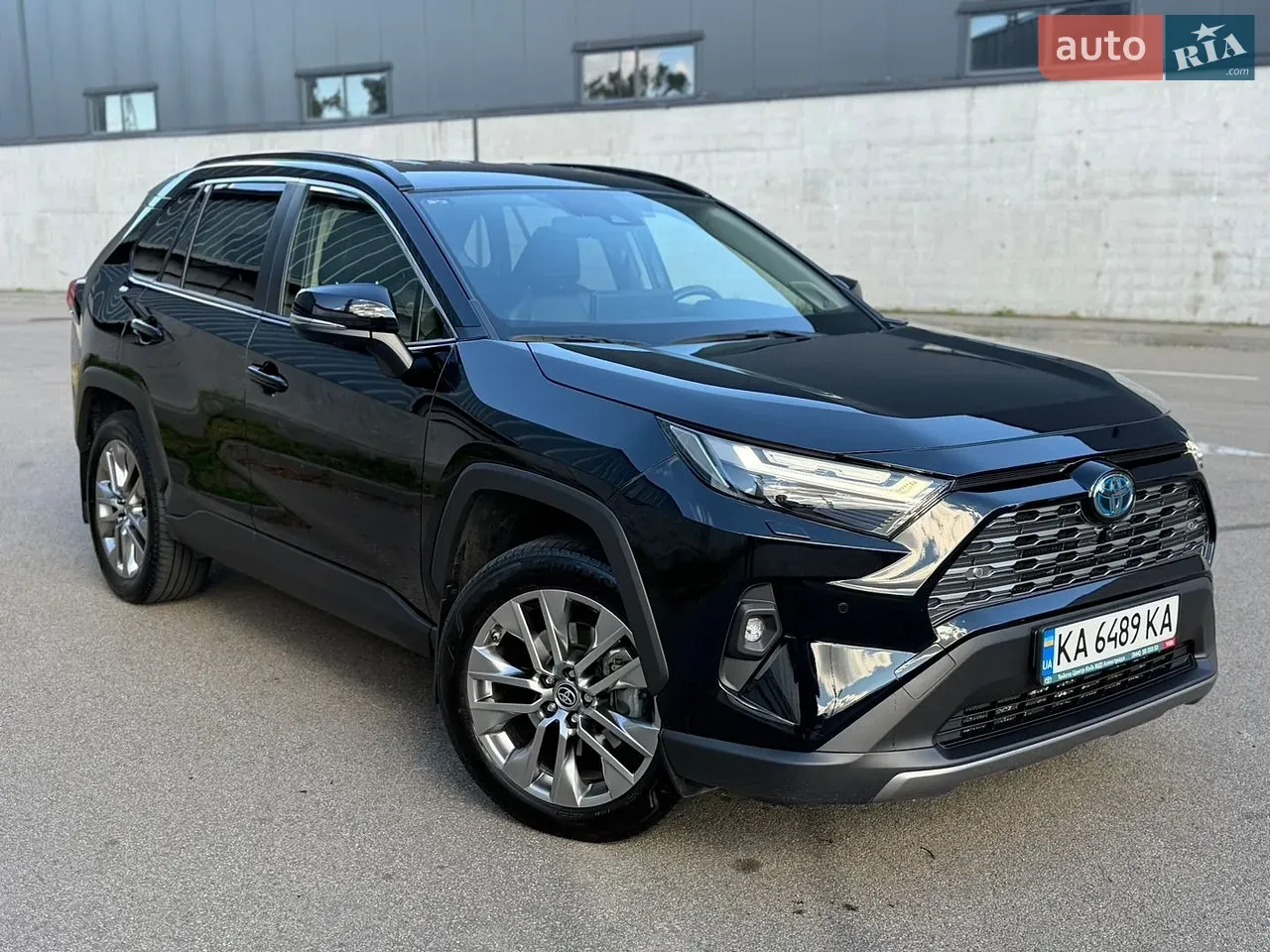Toyota Rav4 2024 photo 2