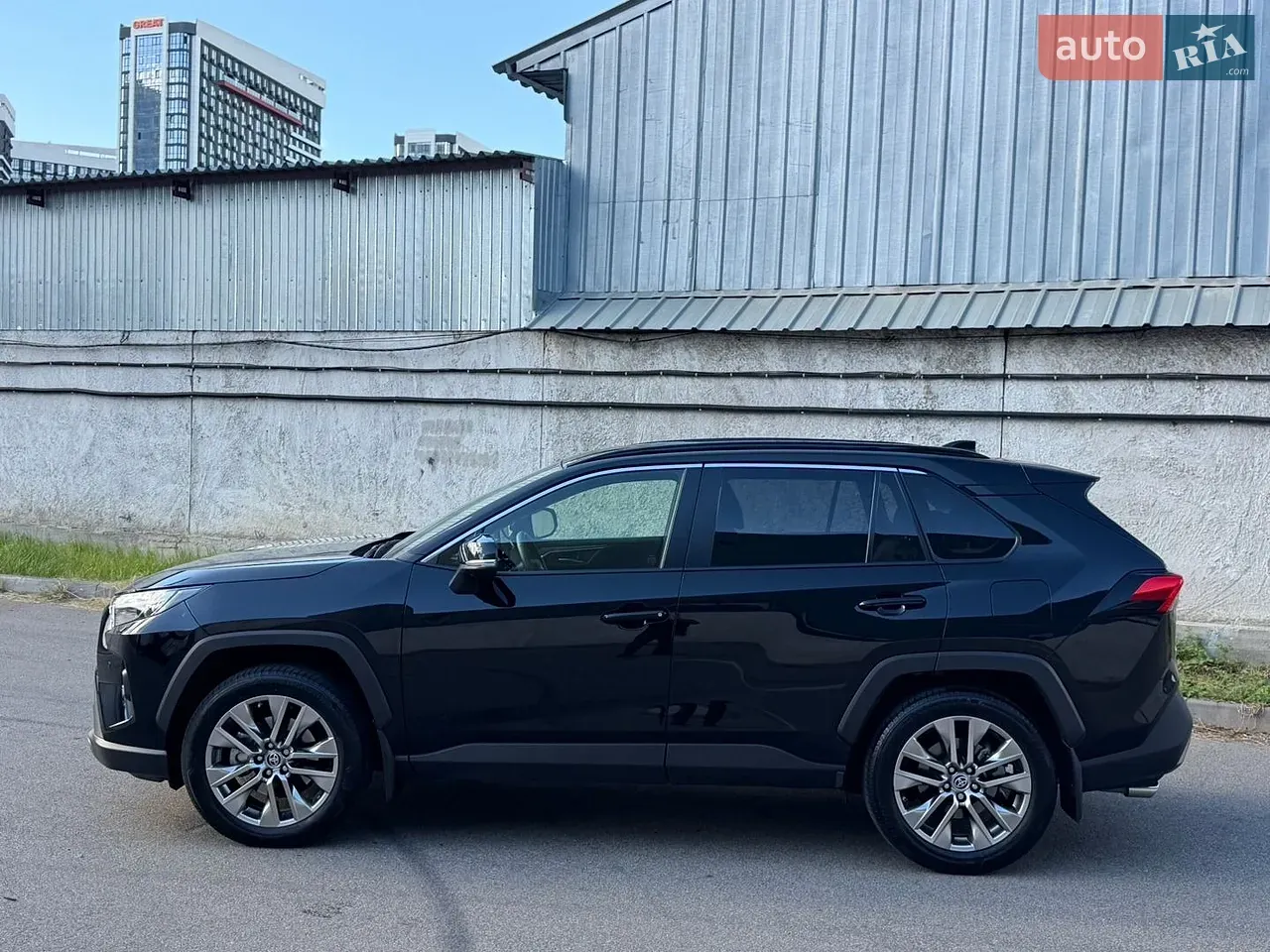 Toyota Rav4 2024 photo 5