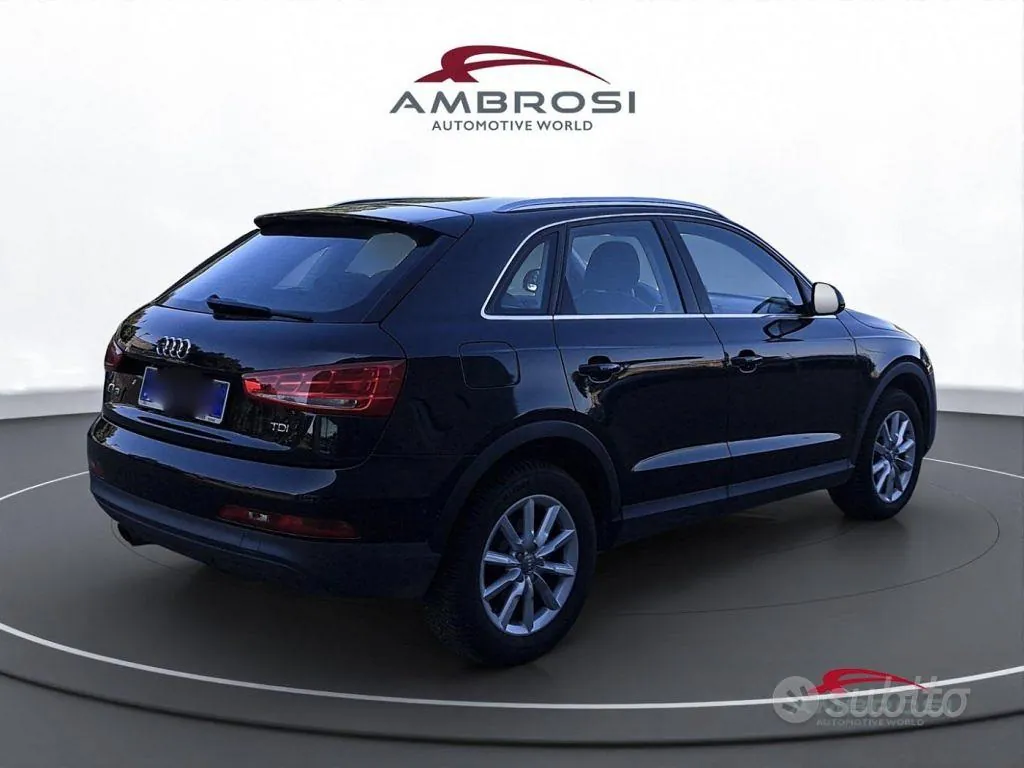 Audi Q3 2012 photo 3