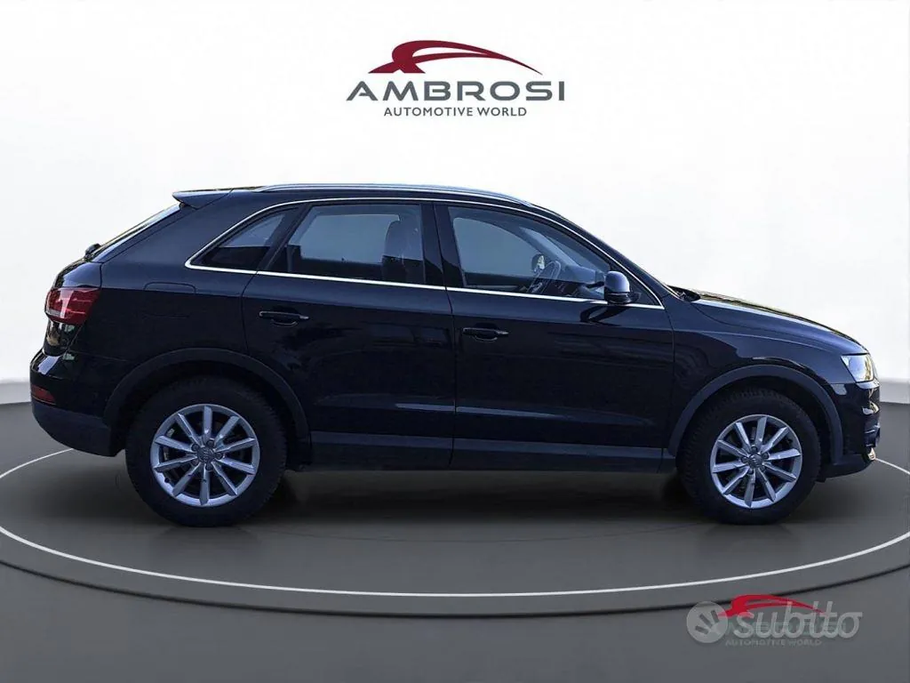 Audi Q3 2012 photo 5