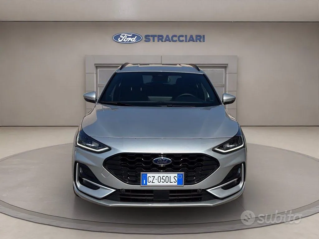 Ford Focus 2025 photo 2