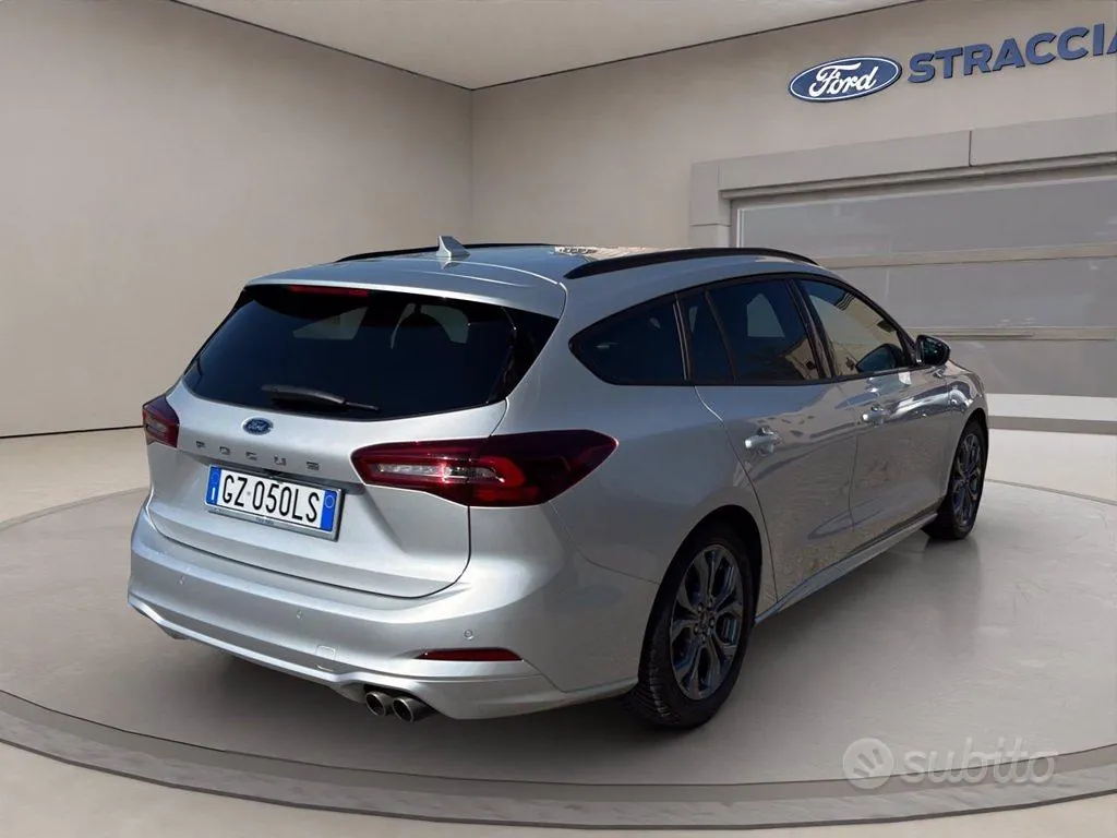 Ford Focus 2025 photo 4