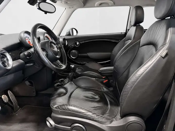 Mini Cooper S 2012 photo 5