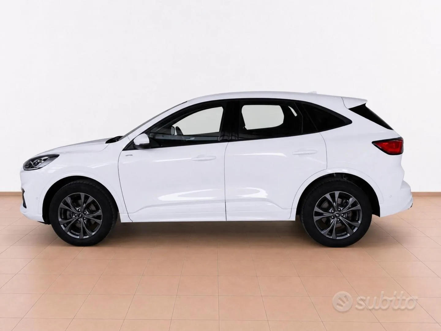 Ford Kuga 2023 photo 2