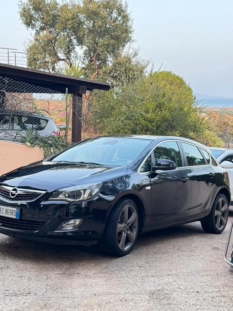 Opel Astra 2010 photo 5