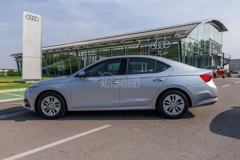 Skoda Octavia 2024 photo 3