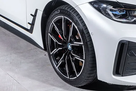BMW I4 2024 photo 3